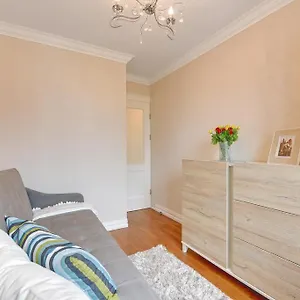 Long Gardens Oldtown Apartament